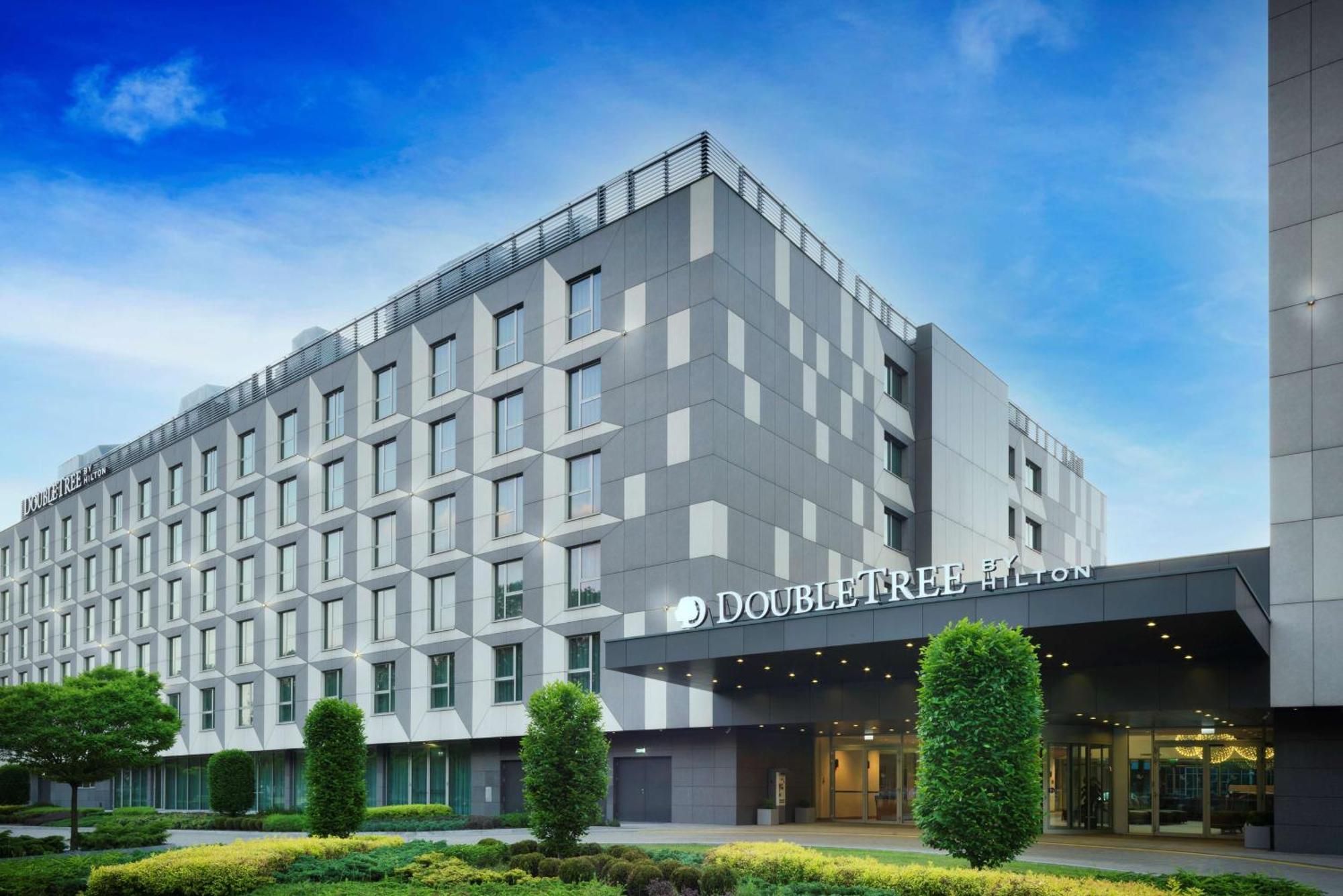 Doubletree By Hilton Krakow Hotel & Convention Center Экстерьер фото